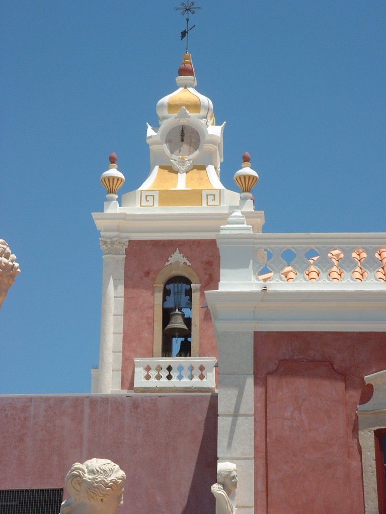 The former palacio at Estoi, now a hotel