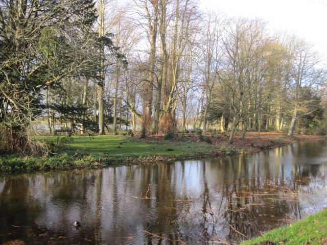 But with a hint of sun the reflections are nice