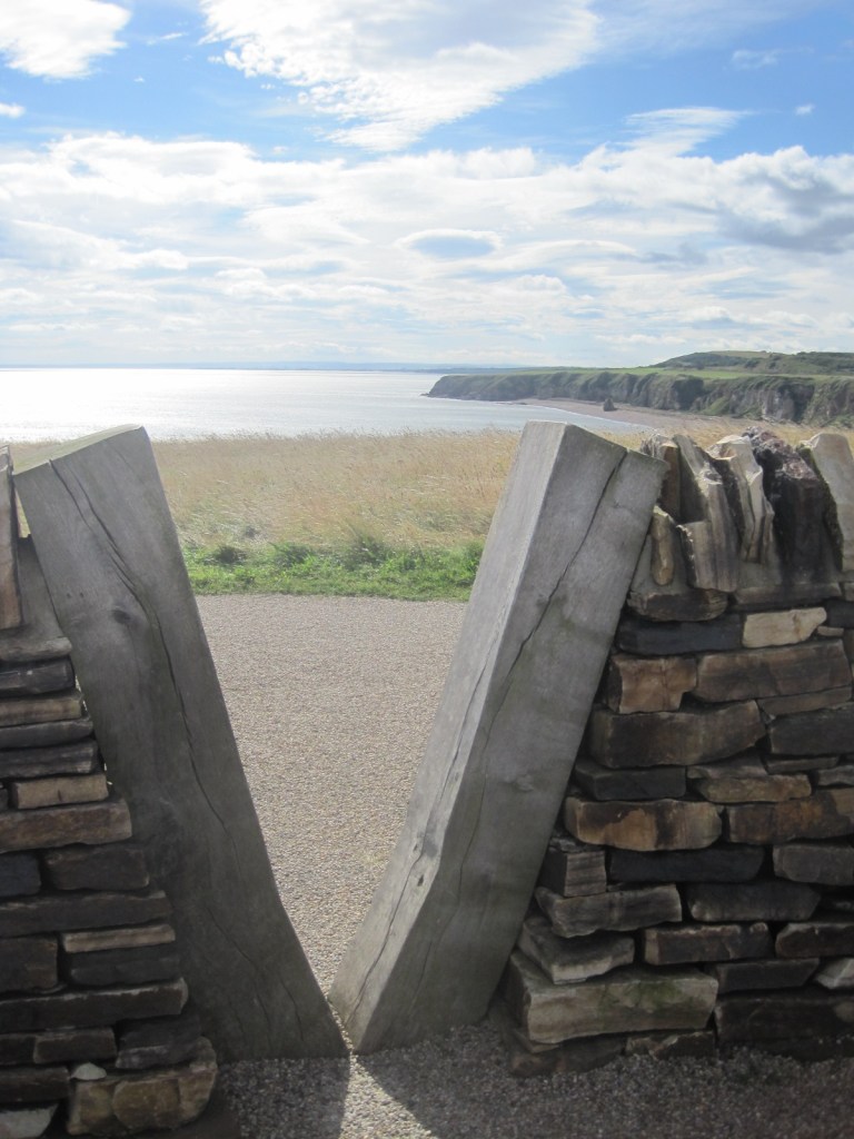Approaching the coastal footpath north of Seaham
