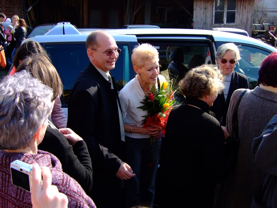 Arriving at the farm with cousin, Adam