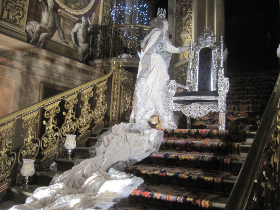 The White Queen was here, but she's gone now.