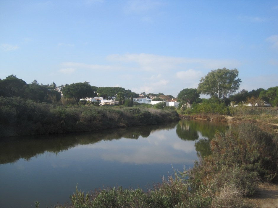 Vale do Garrao in the distance