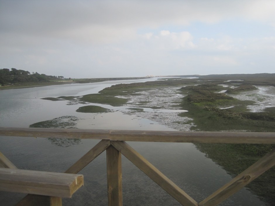 In the far distance, Praia de Faro