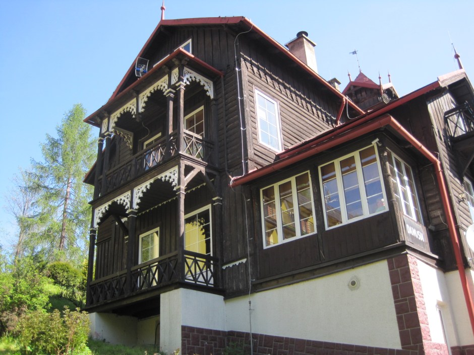 'Willa Danusia', high on the hill