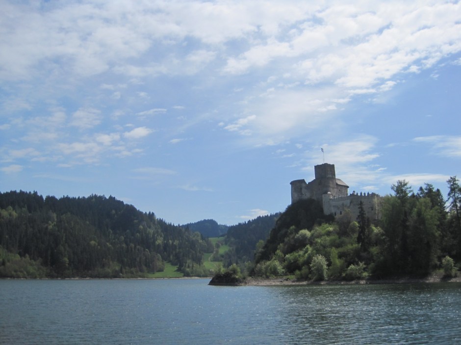 Magnificent Niedzica Castle this time, and not just a ruin