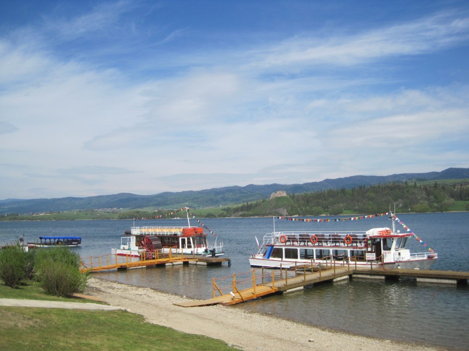 Beside the lake all is calm