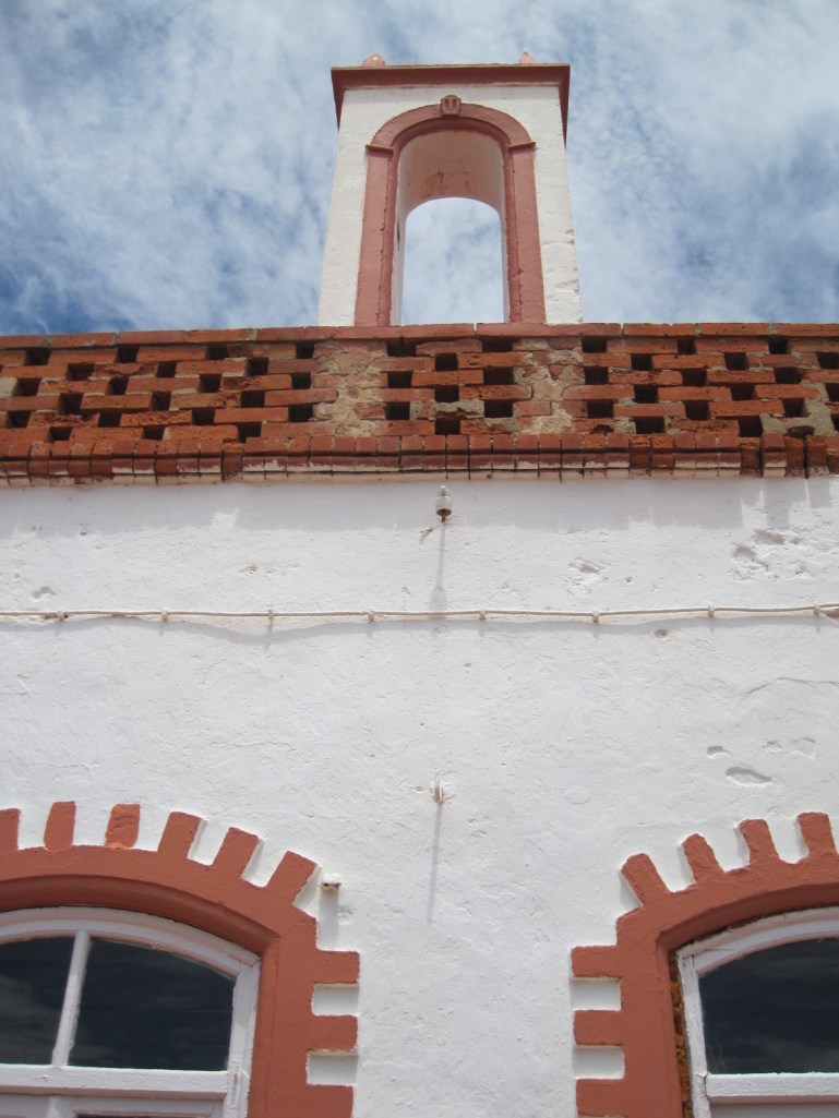 The sight of Barril beach bar always lifts my spirits