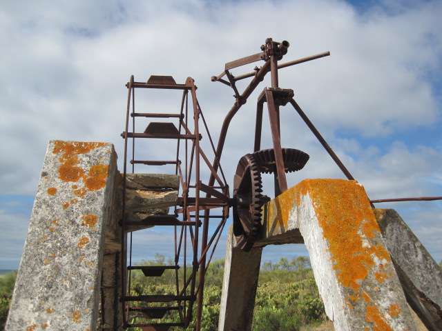 Well rusted in close up, but still with water in the bottom