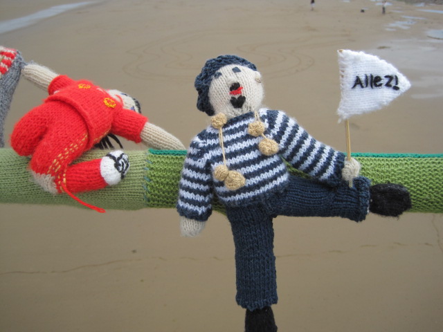 Ooh, la, la!  The French, they are irresistible, 'non'?