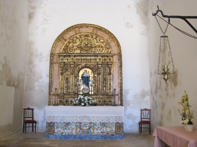Inside the simple church
