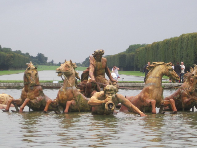 Fountain of Apollo's Chariot with the Grand Canal in the background