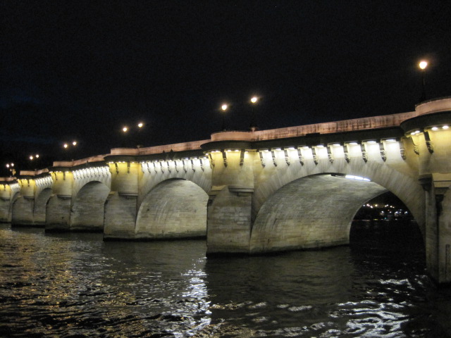 The sparkling Seine by night