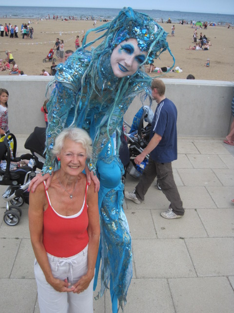 I loved these ladies so much!  Maybe a new Gravatar?