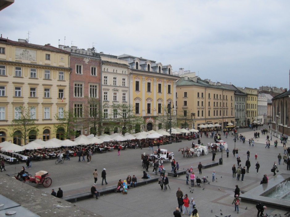 Lots of windows but not many customers fro the coaches