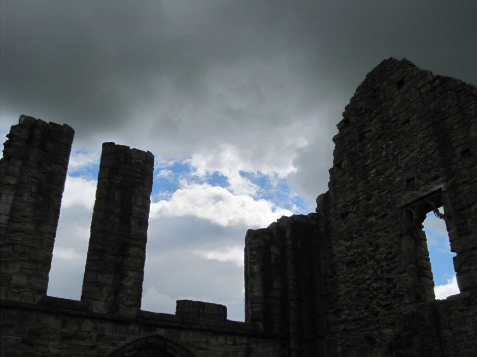 The clouds are a little menacing so we need to be quick!