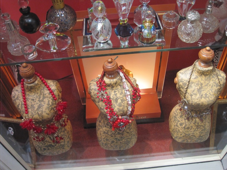 I have a daughter who would adore this window