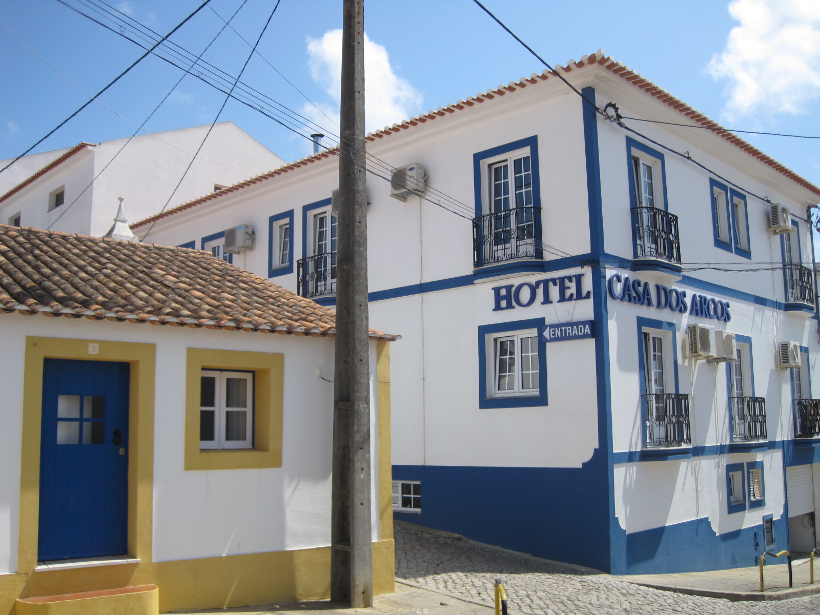 This looks like a good place to stay