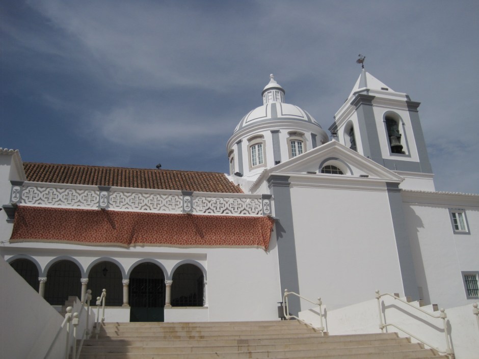 The church is looking wonderfully festive